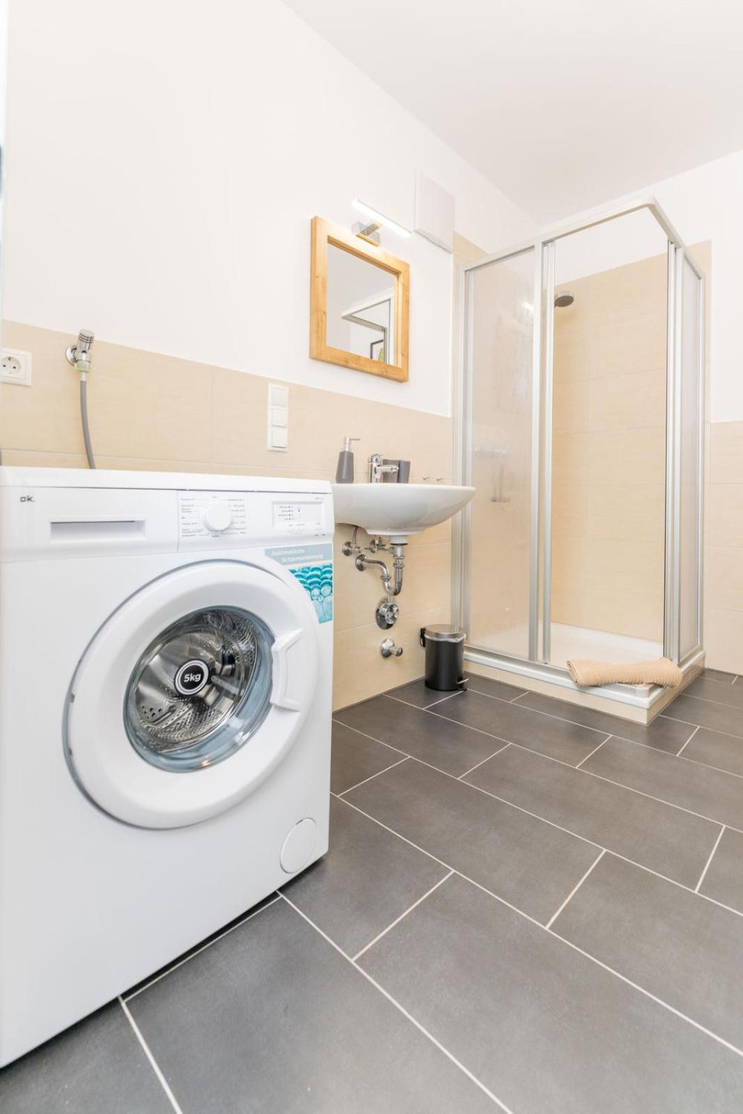 Modernes Apartment Mit Privatem Stellplatz Wenige Minuten Von Der Innenstadt & Mosel Кобленц Екстер'єр фото